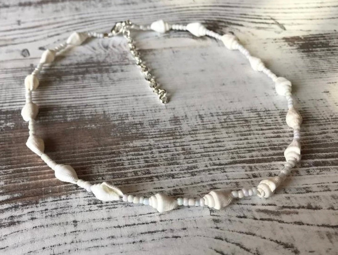 Sea Shell Beaded Choker Necklace